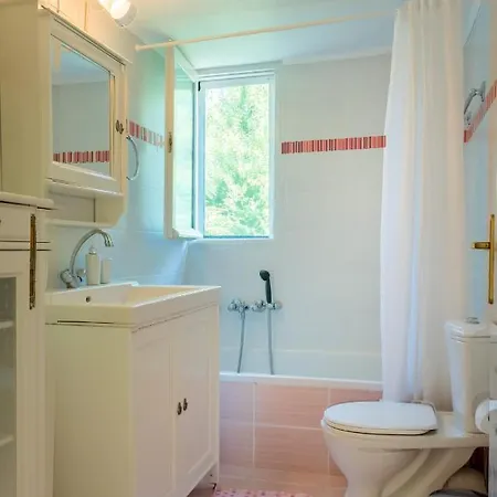 Avelia Pink * Asprogerakata